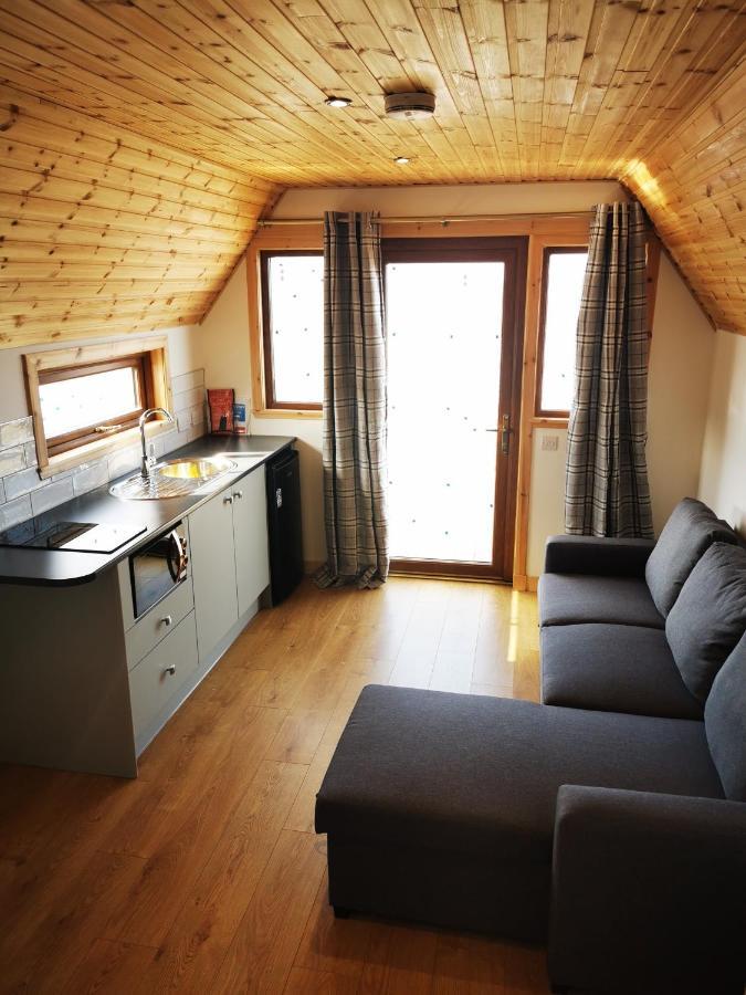 Gowanview Glamping Hotel Banff Exterior foto